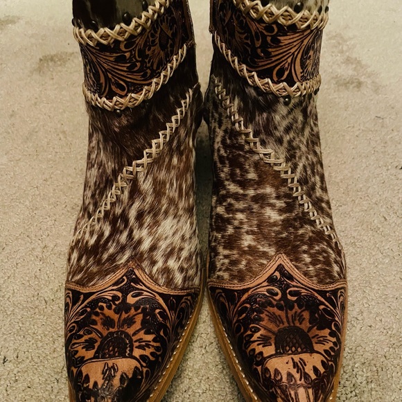Myra Darcy Ridge Western Boots with Hand-tooled leather toe - Picture 5 of 7